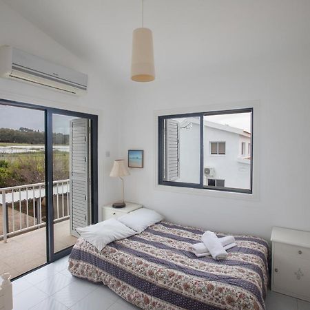 Peaceful Cozy Home Great Location Протарас Екстериор снимка